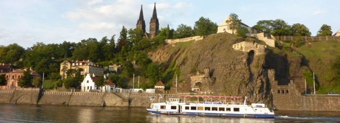 "Prag Schifffahrten – unvergessliche Stunden auf der Moldau "
